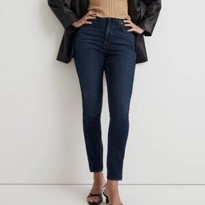 Madewell Curvy 10" High-Rise Skinny Jeans Kingston Wash